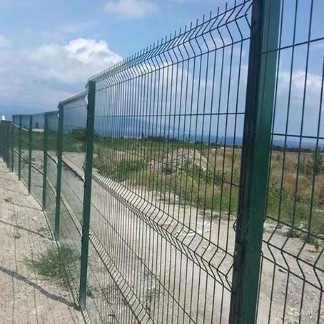 3D bending fence