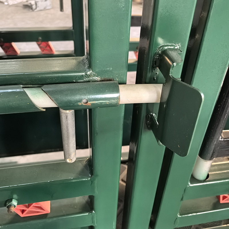 Strong and Durable Metal Cattle Fencing Panels