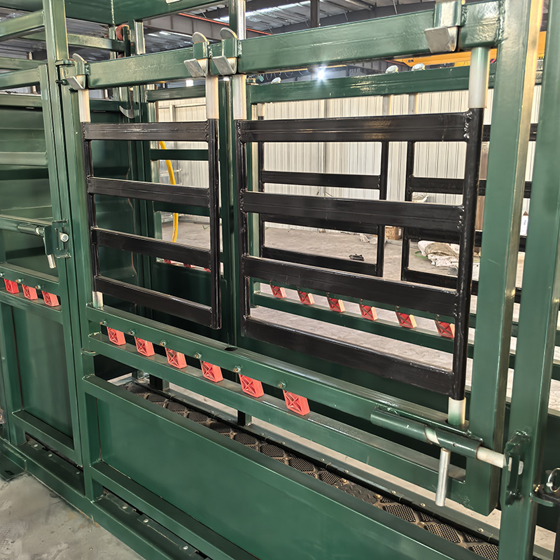 Livestock equipment loading and delivery