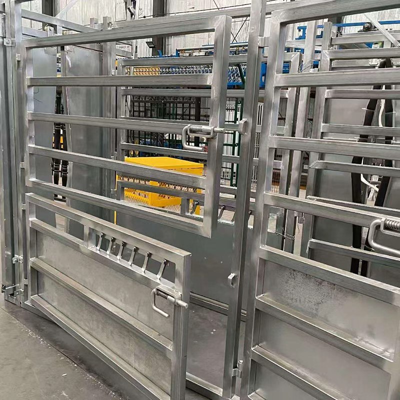Cattle restraint frame shipment  fence