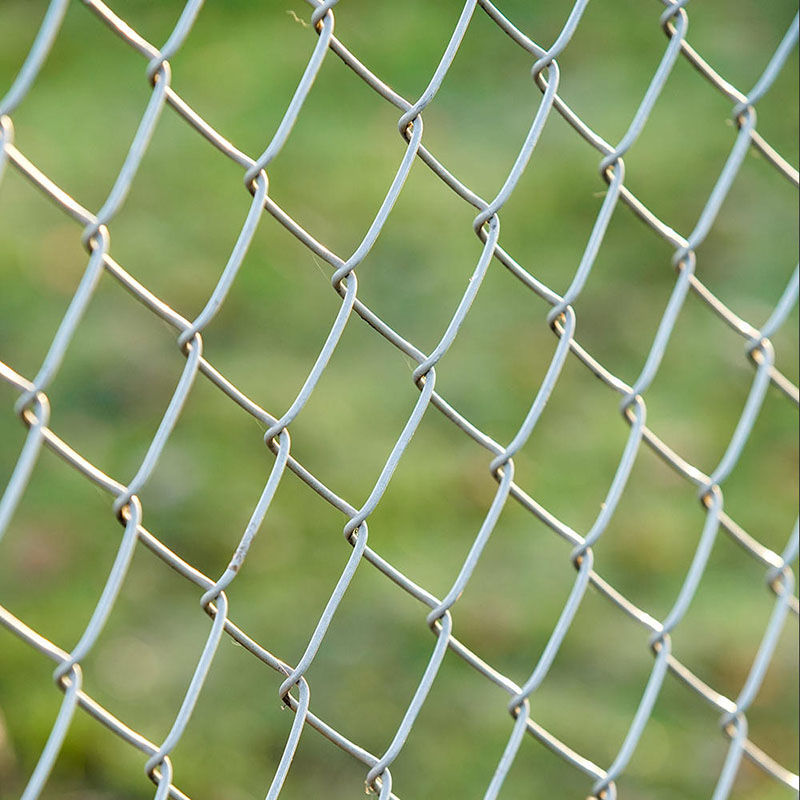 Chain link fence is produced according to orders