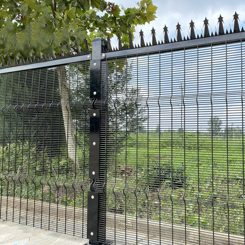 This video shows you how to install 358 fence