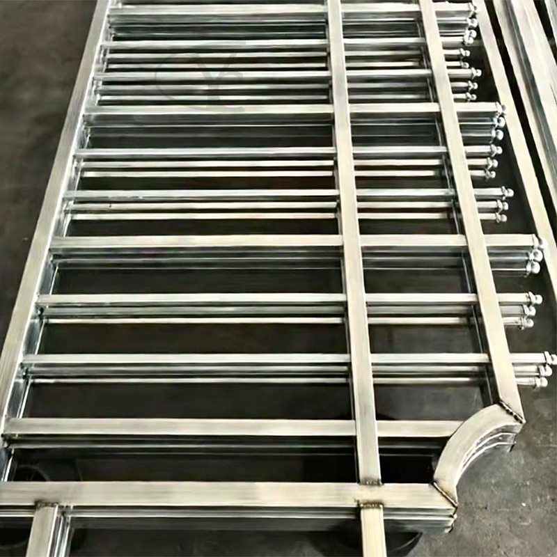 Custom-made aesthetically pleasing steel fence